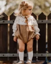 Fofo Menina Castanha Passarinhos - 1